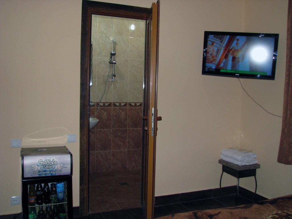 Princ Plaza Hotel Yerevan Bilik gambar