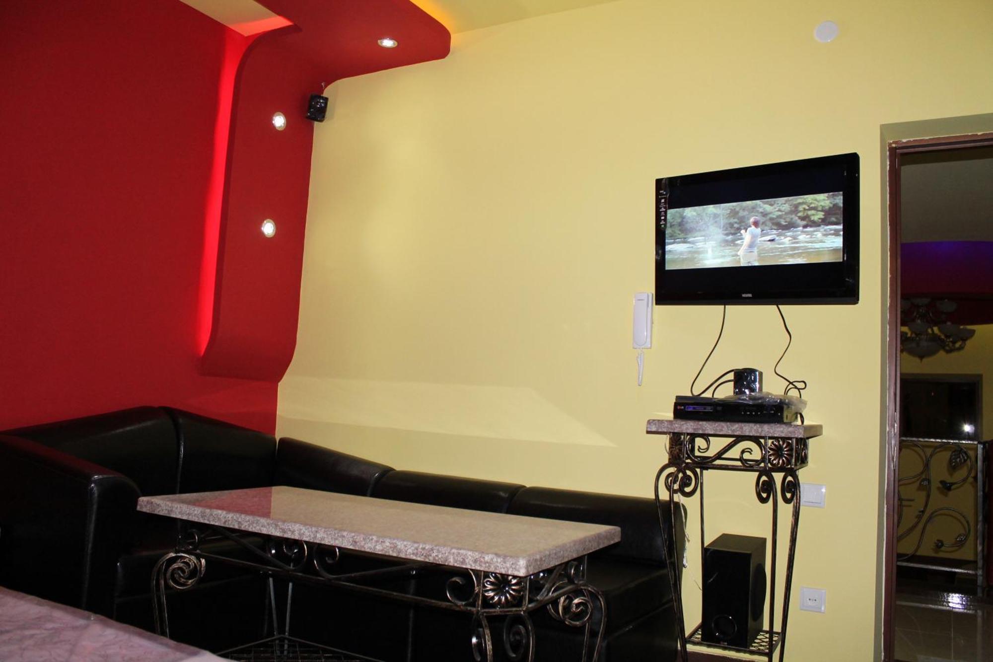 Princ Plaza Hotel Yerevan Luaran gambar