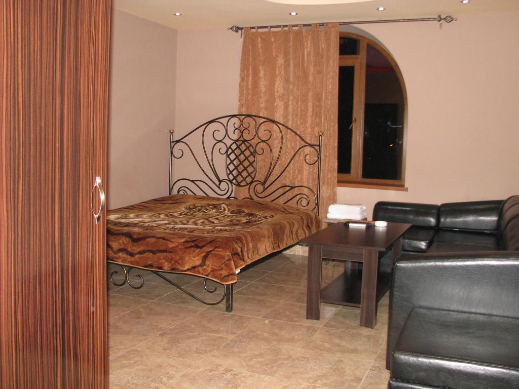 Princ Plaza Hotel Yerevan Bilik gambar