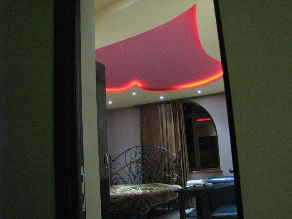 Princ Plaza Hotel Yerevan Bilik gambar
